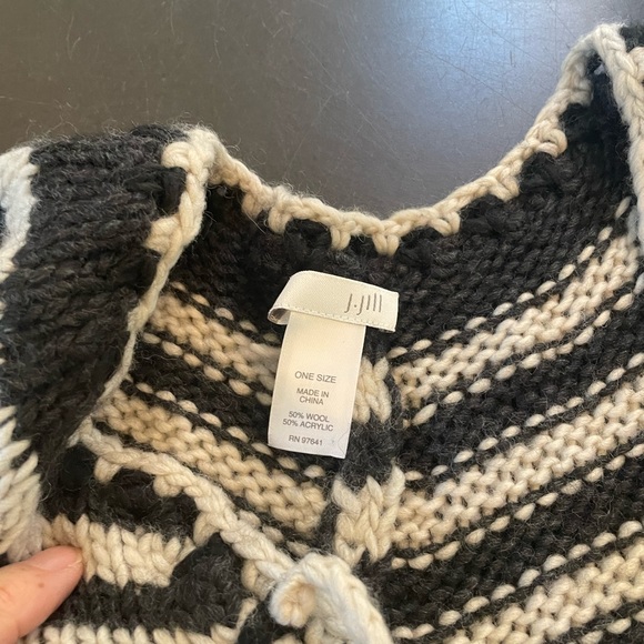 J.Jill wool poncho - Picture 3 of 3